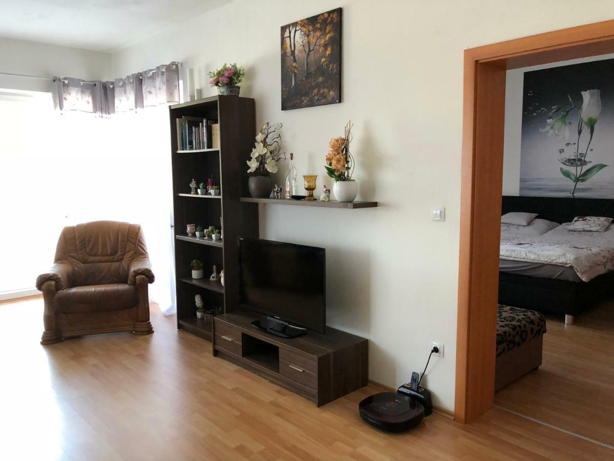 Apartman c.8 Magnolie Třeboň Exterior foto
